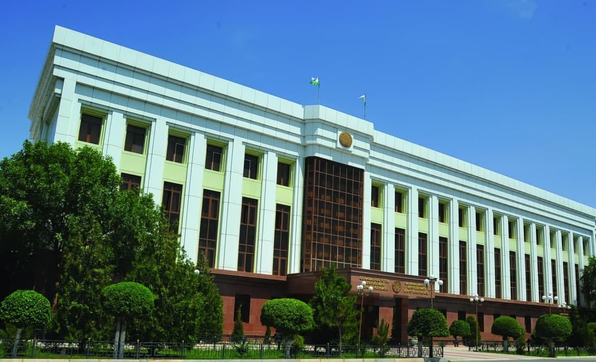 Qoraqalpog‘istonda to‘rt vazirga hayfsan berildi. Yana 3 nafar hokimga chora ko‘rilishi mumkin