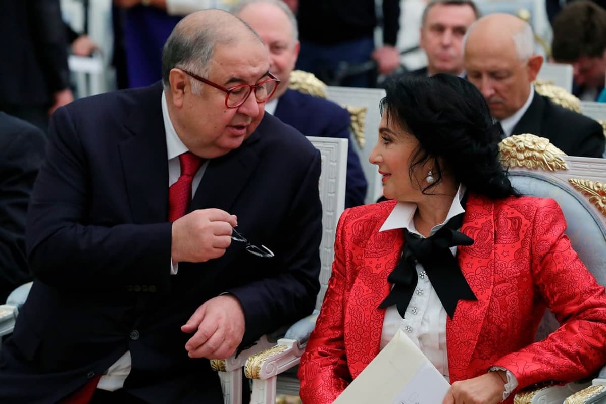 Alisher Usmonov rafiqasi Irina Viner bilan ajrashish haqidagi arizasini qaytarib oldi