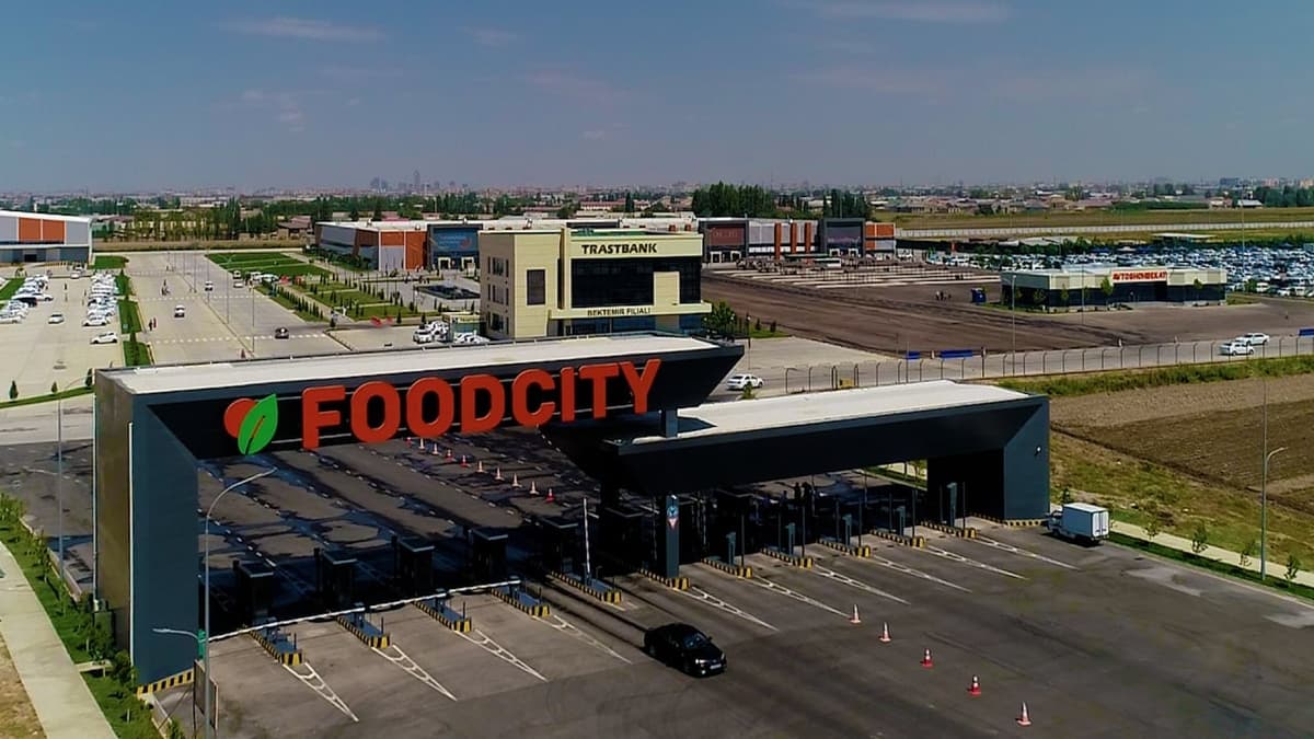Yangi ochilgan FOOD CITY majmuasida 28 avgustga qadar 50%gacha chegirmalar bilan xarid qiling
