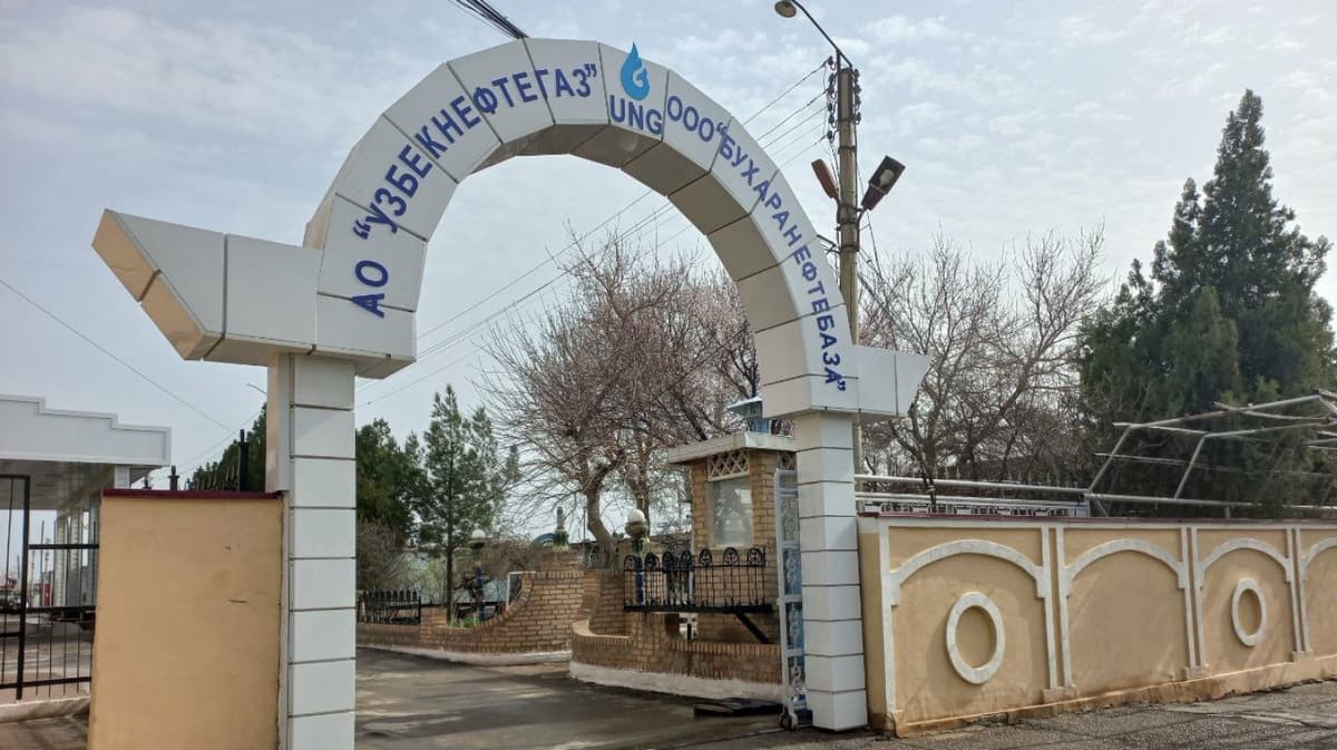 Officials of Bukhara Oil Refinery embezzle oil products worth 8.5 billion soums