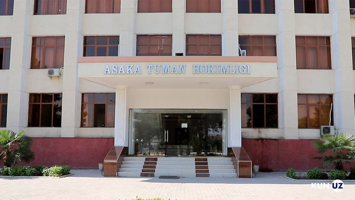 Asaka tumani hokimligi yuristi pora olayotganda qo‘lga olindi