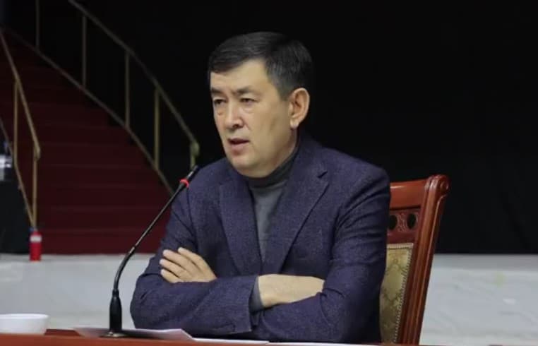 Эркинжон Турдимов заявил, что журналистам и блогерам будут платить деньги за критические статьи