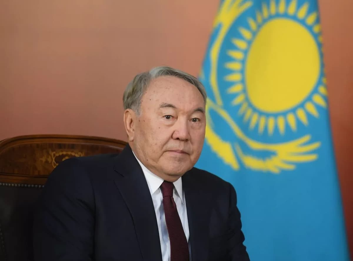 Нурсултан Назарбаев вернулся в Казахстан
