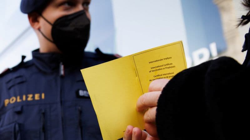 Koronavirus: Avstriyada to‘liq lokdaun, bir yil davomida himoya qiladigan kokteyl