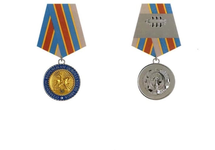 Qurolli Kuchlarning 30 yilligiga esdalik nishoni ta'sis etildi