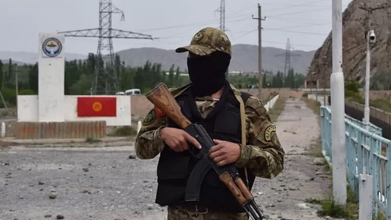 Chegaradagi otishma. Tojikistonda qurbonlar bor, Qirg‘iziston minglab kishilarni evakuatsiya qilgan