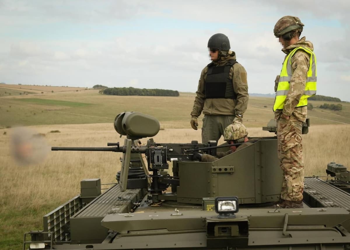 Britaniyada Ukraina harbiylarini o‘qitish boshlandi