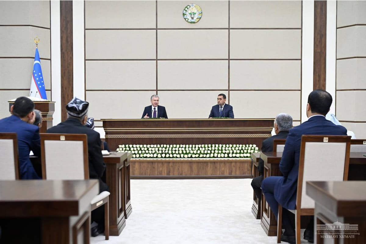 «Подделали подпись Хайруллы Базарова и продали землю»: президент о фактах коррупции и мошенничества