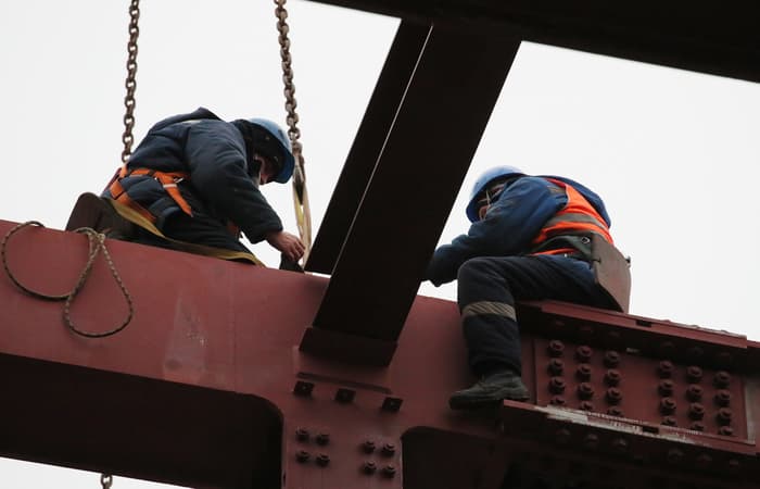 Rossiya quruvchilar birlashmasi sohaga 2 millionga yaqin migrant yetishmayotganligini bildirdi