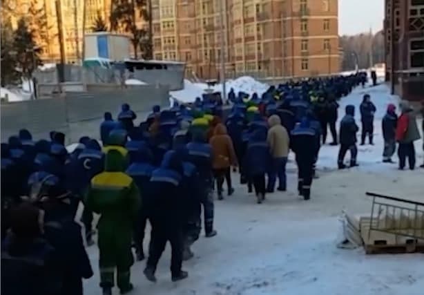 Moskvada norozilik uyuştirgan özbekistonlik migrantlarga Senat tomonidan yordam körsatilmoqda