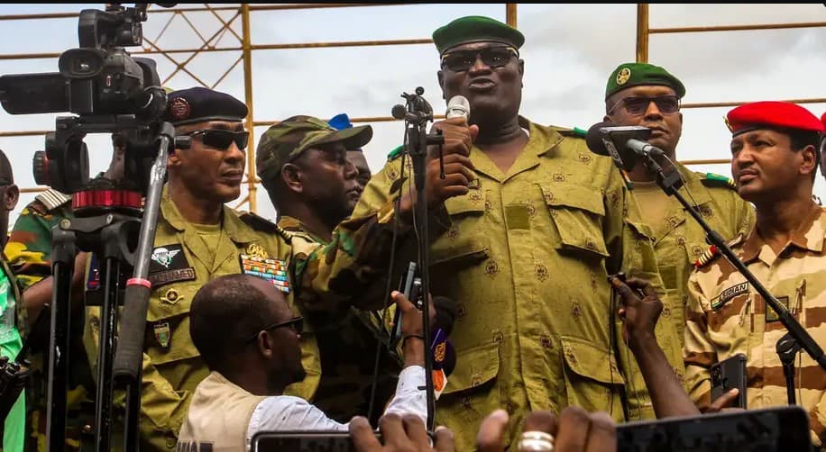 Nigerda to‘ntarish uyushtirganlar mamlakat havo hududini yopib qo‘ydi