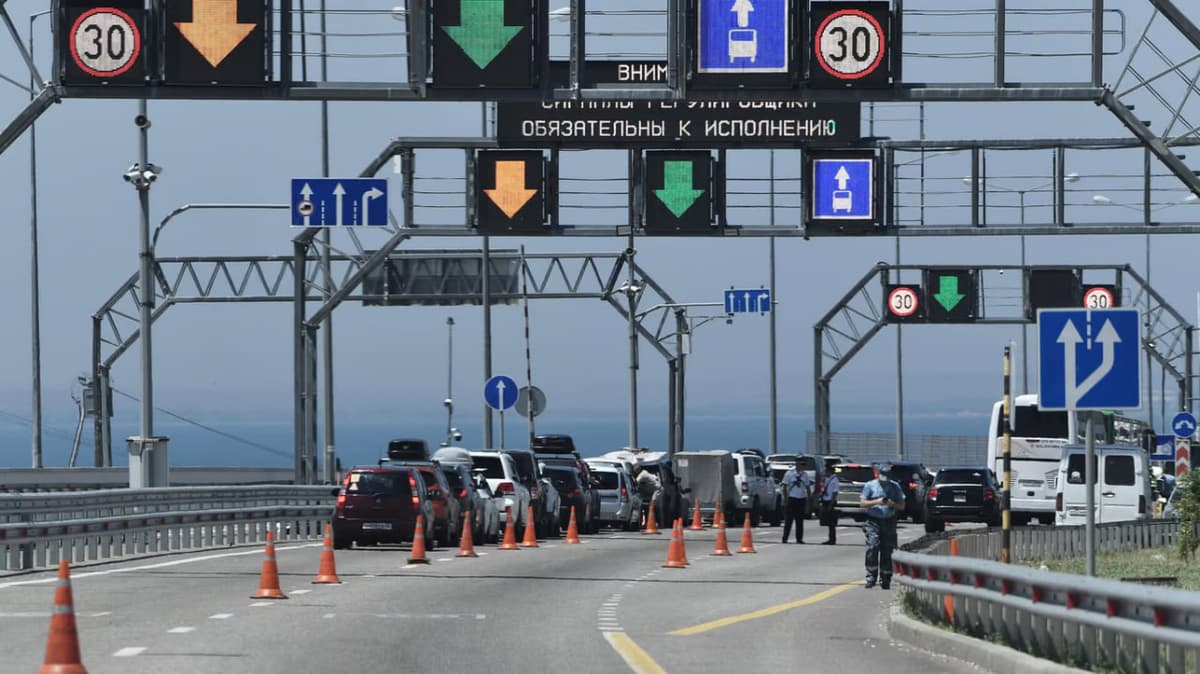 Qrimdan chiqaverishda ko‘p kilometrlik tirbandlik yuzaga keldi