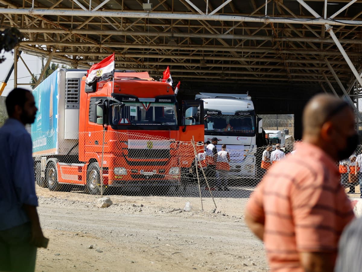 “Dengizdan bir tomchi” – Isroil-Hamas urushi boshlanganidan buyon ilk marta G‘azoga humanitar yordam kiritildi
