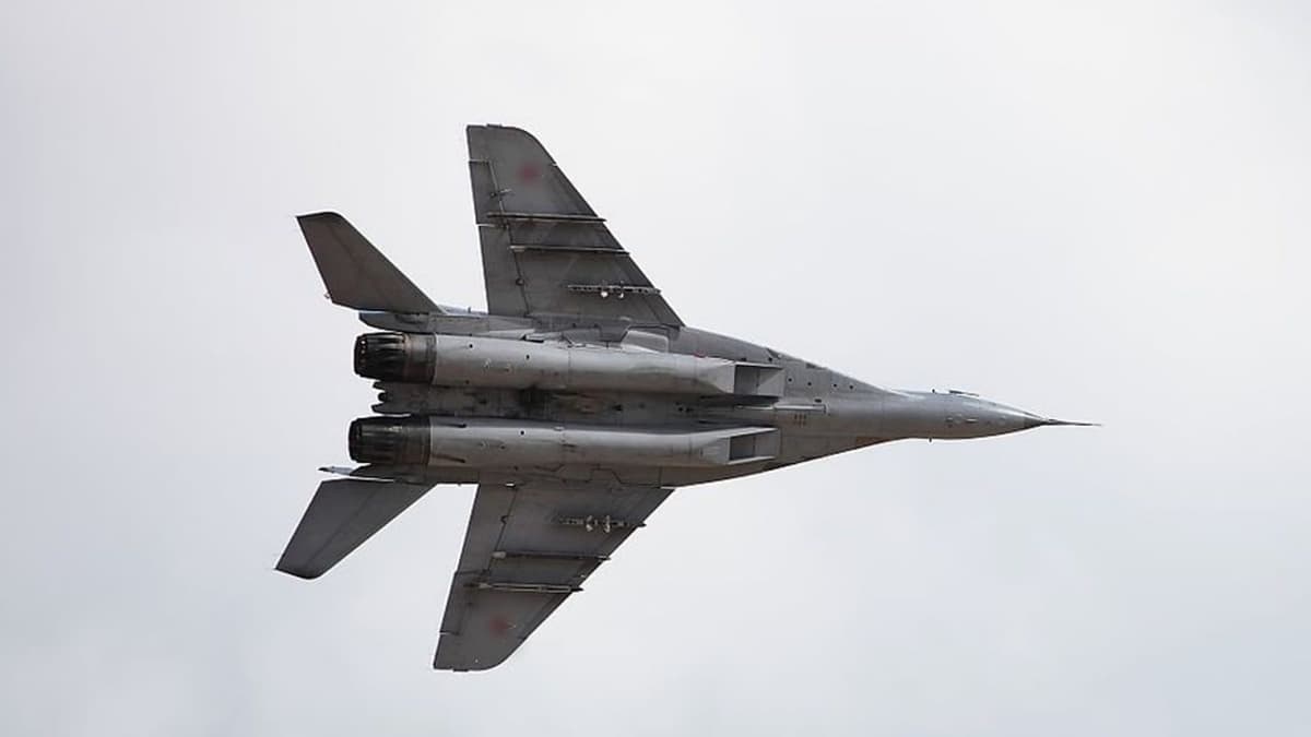 Slovakiya: Kiyevga MiG qiruvçilarini topşiriş böyiça qaror qabul qiliş vaqti keldi