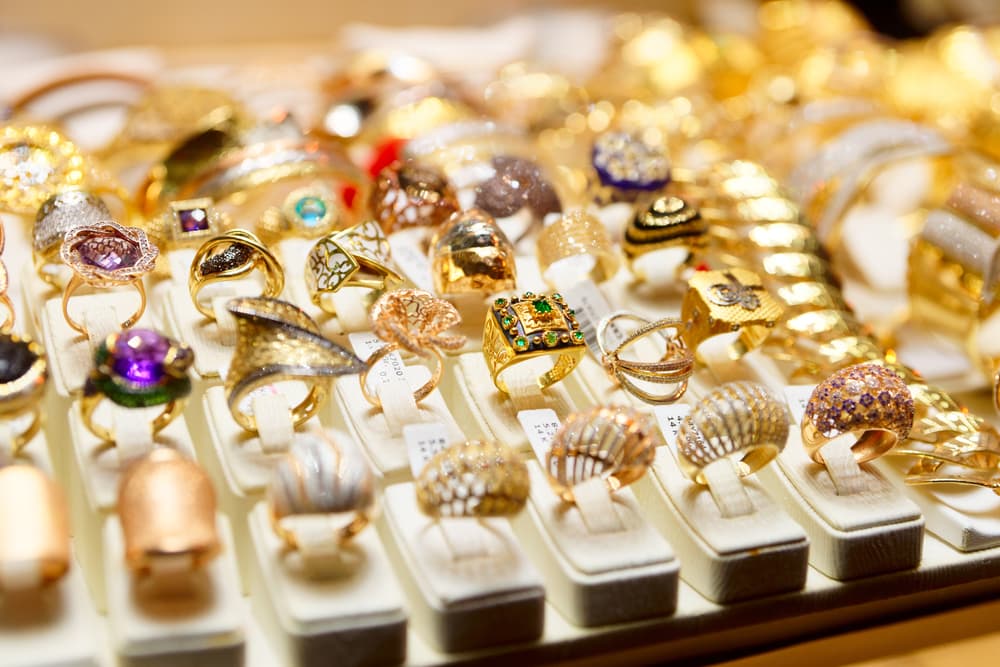 Uzbekistan simplifies export of jewelry