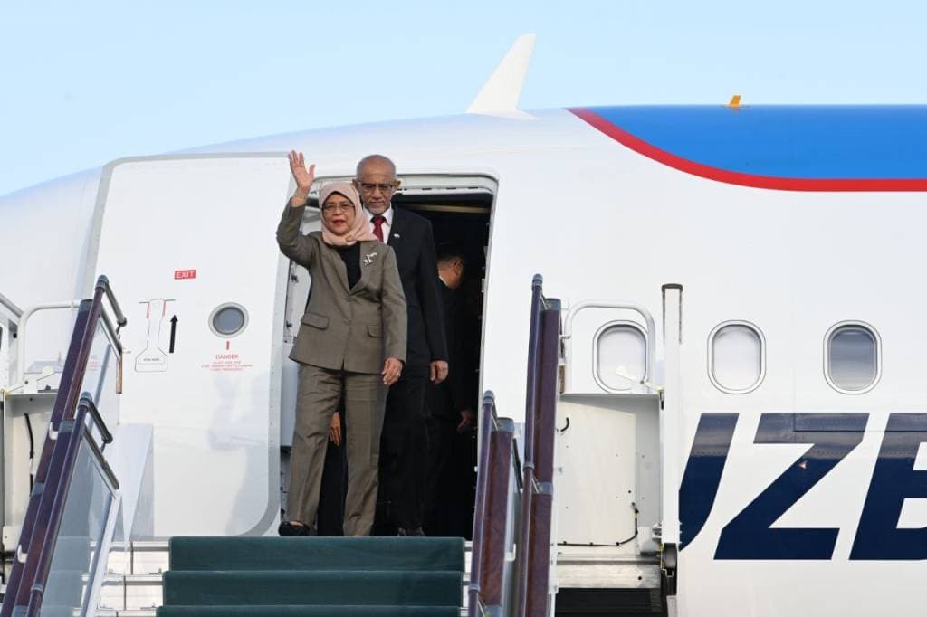 Singapur prezidenti Toshkentga UzAirways'ning doimiy reysida yetib keldi