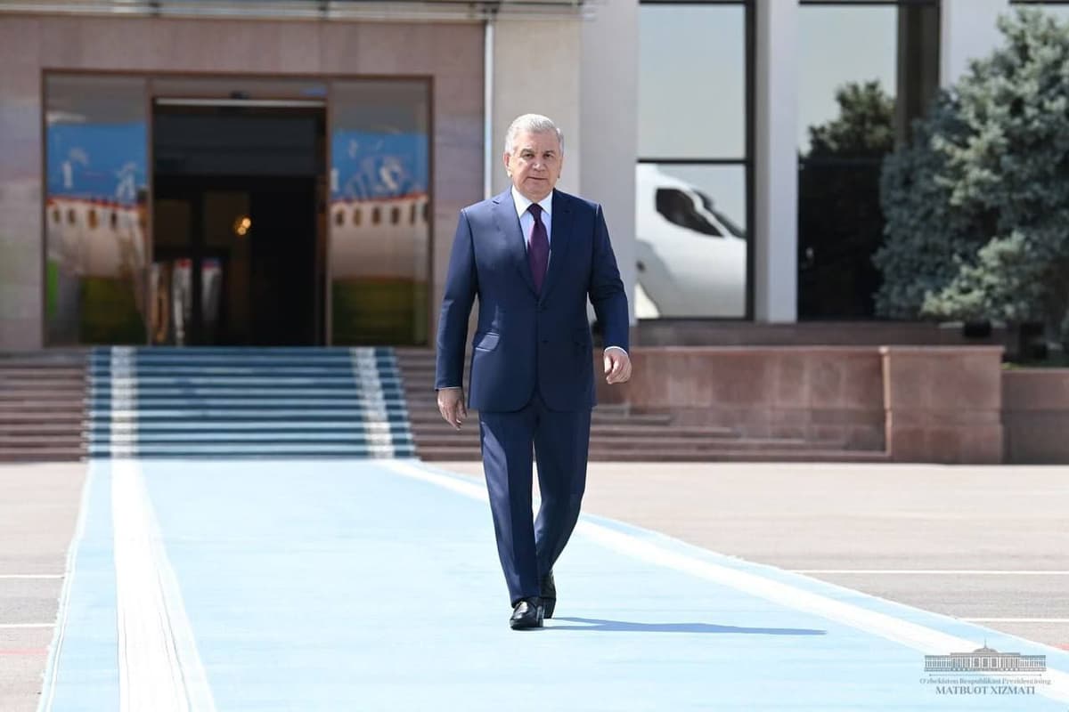 Шавкат Мирзиёев Венгрияга боради