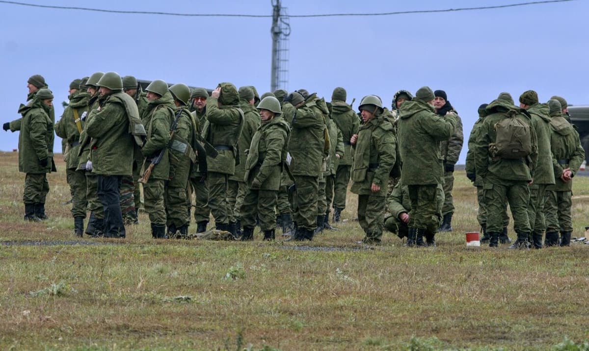 Белгороддаги ҳарбий қисмда бехосдан граната портлаши оқибатида 3 киши ҳалок бўлиб, 16 киши яраланди