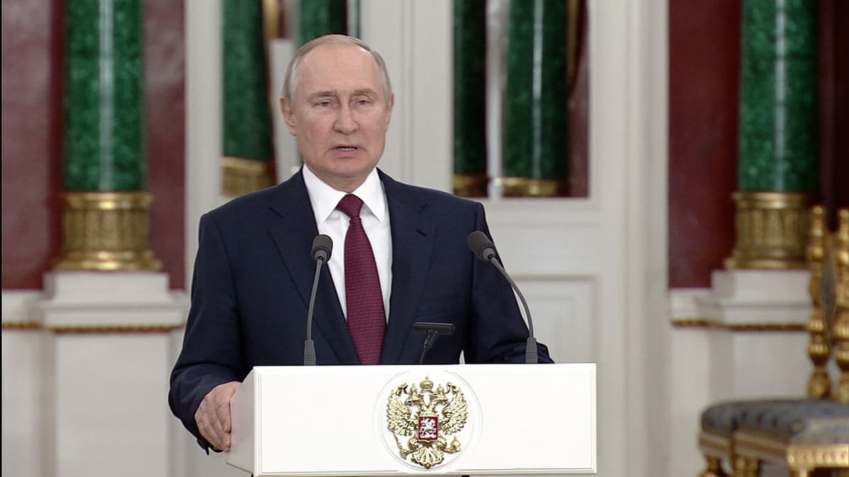 Putin: «Hech kim rus xalqi birlashishini xohlamaydi, lekin biz buni qilamiz»