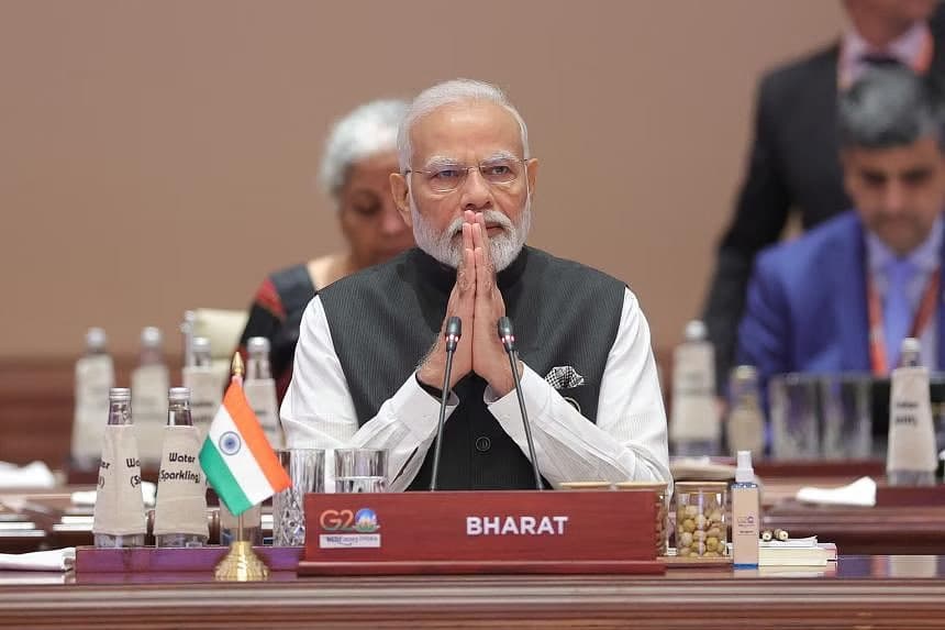 Моди G20 саммитида «India» ўрнига «Bharat» ёзуви билан нутқ сўзлади 