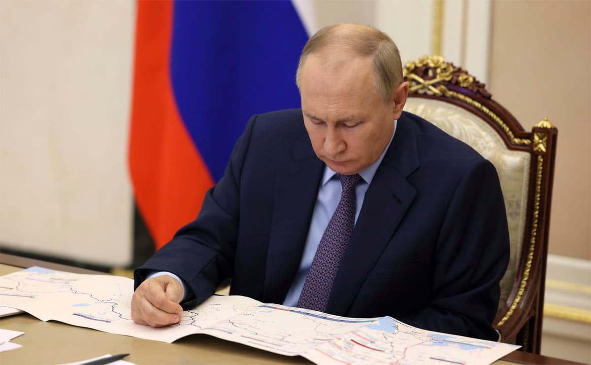 Putinning shaxsiy globusi: Kreml yangi tashqi siyosat konsepsiyasi bilan dunyoga qanday signallar bermoqda?