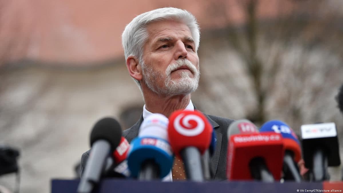 Çexiya prezidenti: Ukrainaga öq-dorilar yetarli darajada yetkazib berilmayapti