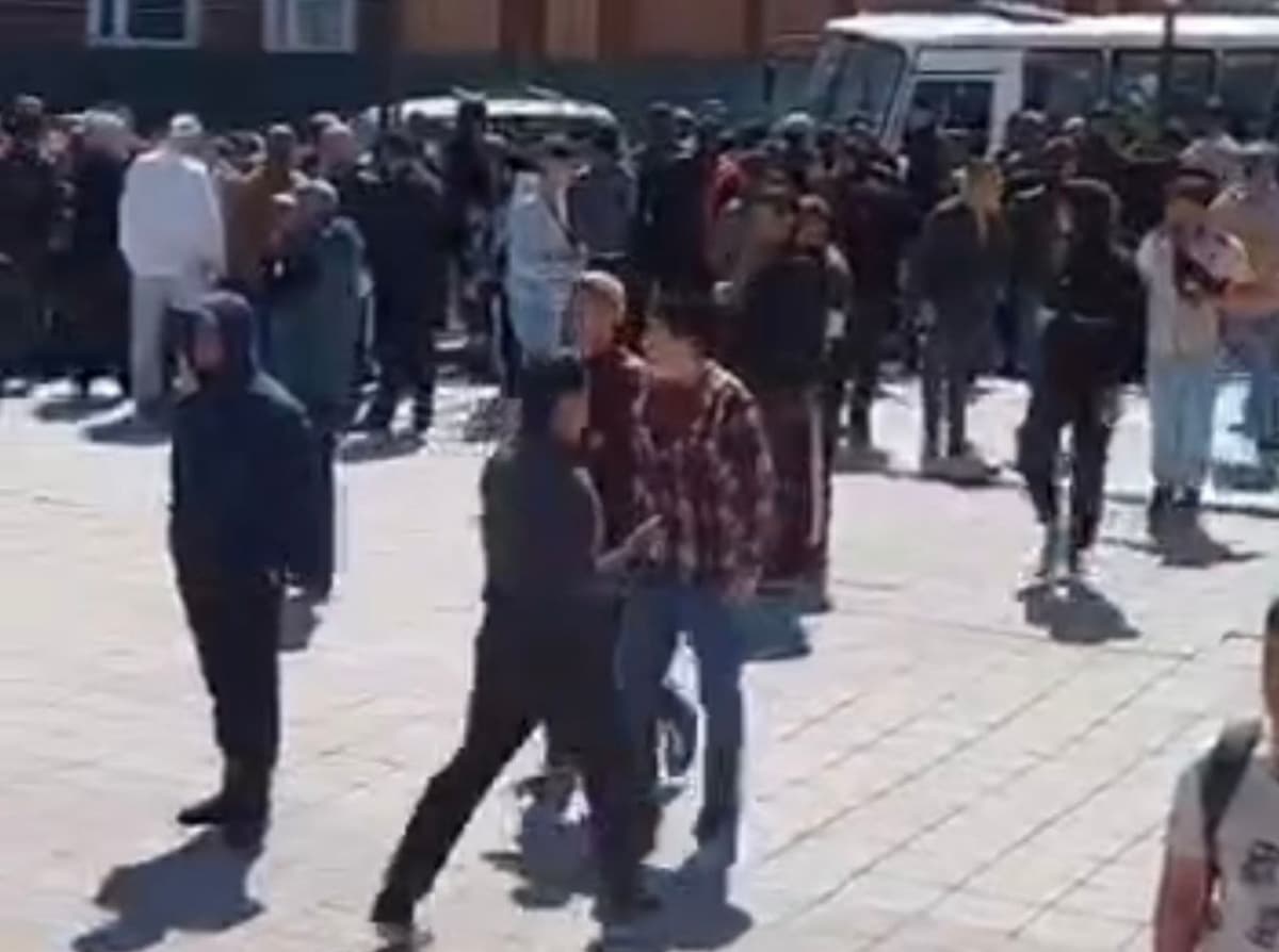 В Агентстве по внешней трудовой миграции прокомментировали проверку узбекистанцев на территории мечети в РФ