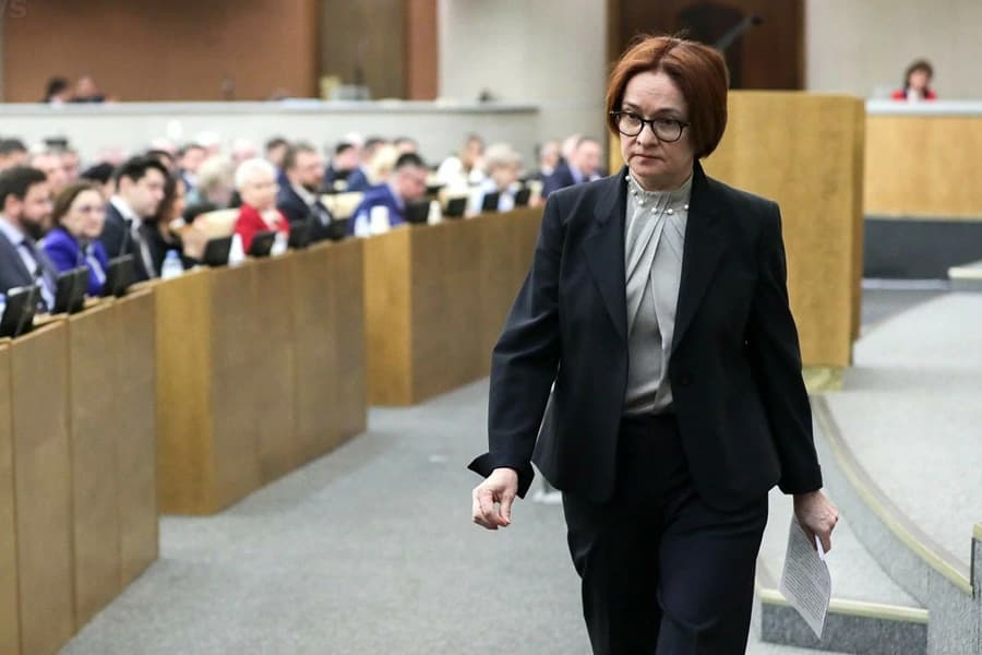 Rossiya rublning dollarga nisbatan qurbini qanday qutqarib qolmoqchi?