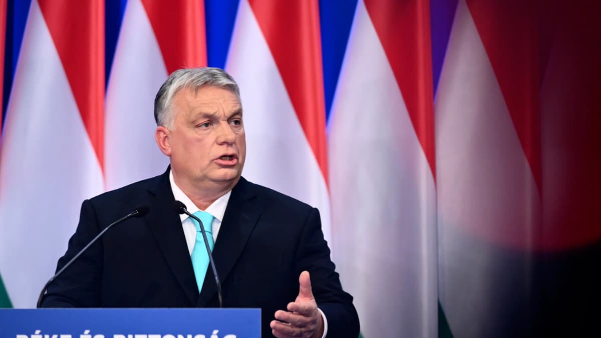 Orban: Budapeşt - Moskva bilan iqtisodiy aloqalar tarafdori