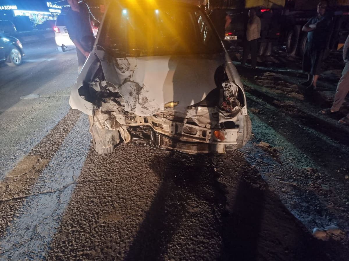 Toşkentda 3 ta maşina iştirokidagi YTHda 2 kişi jarohat oldi