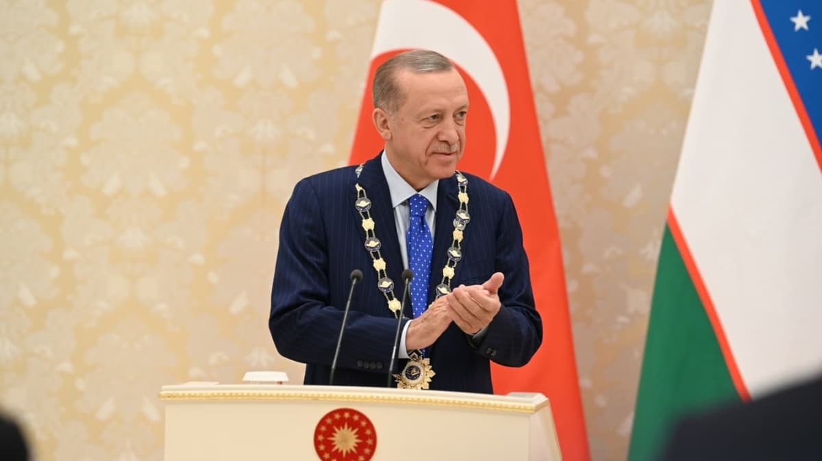 Shavkat Mirziyoyev awards Erdoğan with Order of Imam Bukhari