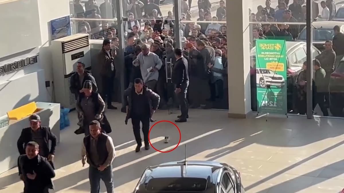 Avtosalonlarda yo‘q shartnoma uchun ajiotaj yuzaga keldi
