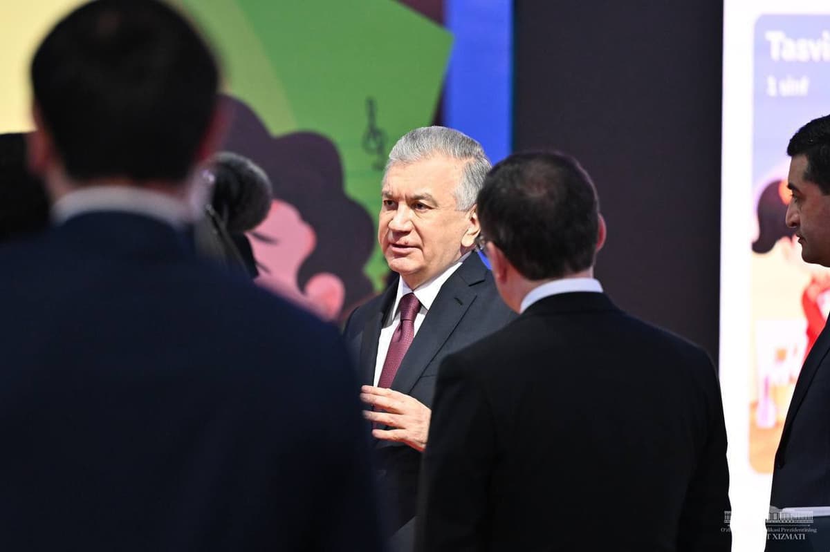 Maoshlaringizni oshirdik, kelajakda yana ko‘paytiramiz - Shavkat Mirziyoyev pedagoglar bilan muloqot qilmoqda
