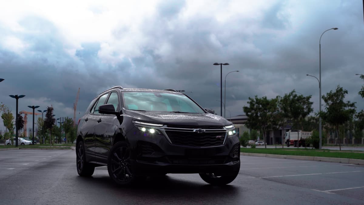 Chevrolet Equinox - навбатларсиз автомобил харид қилинг 