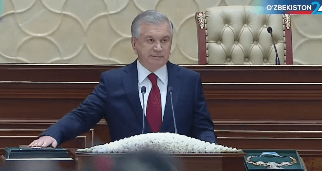 Шавкат Мирзиёев принёс присягу и вступил в должность президента 