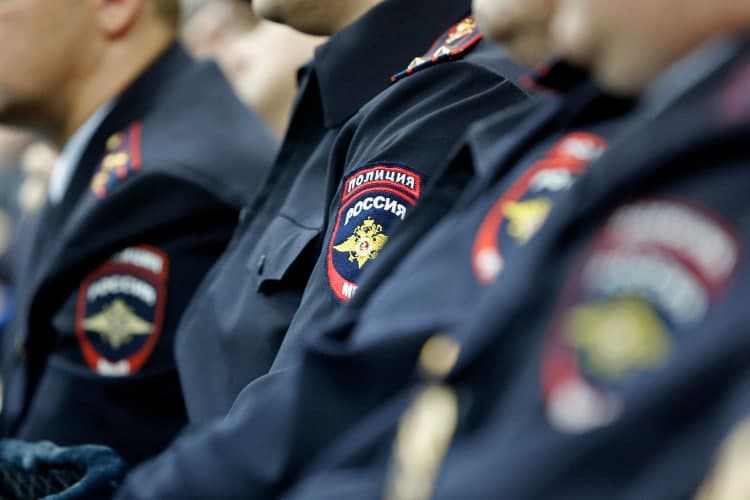 Rossiyada politsiyaning fuqarolar yozishmalarini ko‘rishini soddalashtirish taklif qilindi