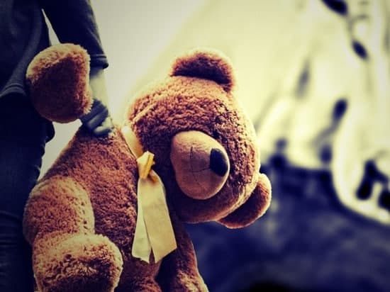 Kiyev rossiyalik askarlarni 4 yoshli bolaga nisbatan jinsiy tajovuzda aybladi