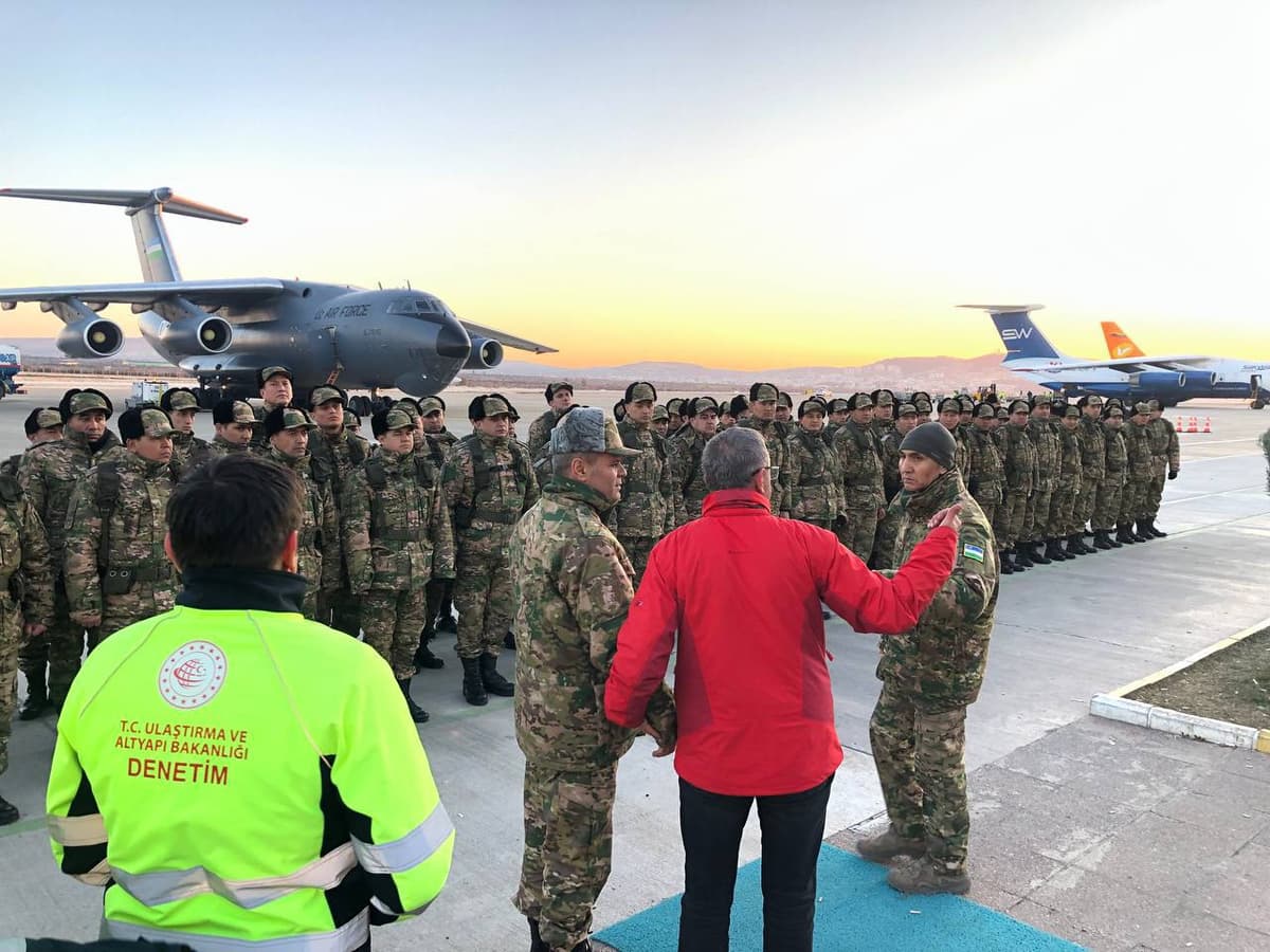 Foto: O‘zbekiston maxsus borti Turkiyaga yetib bordi