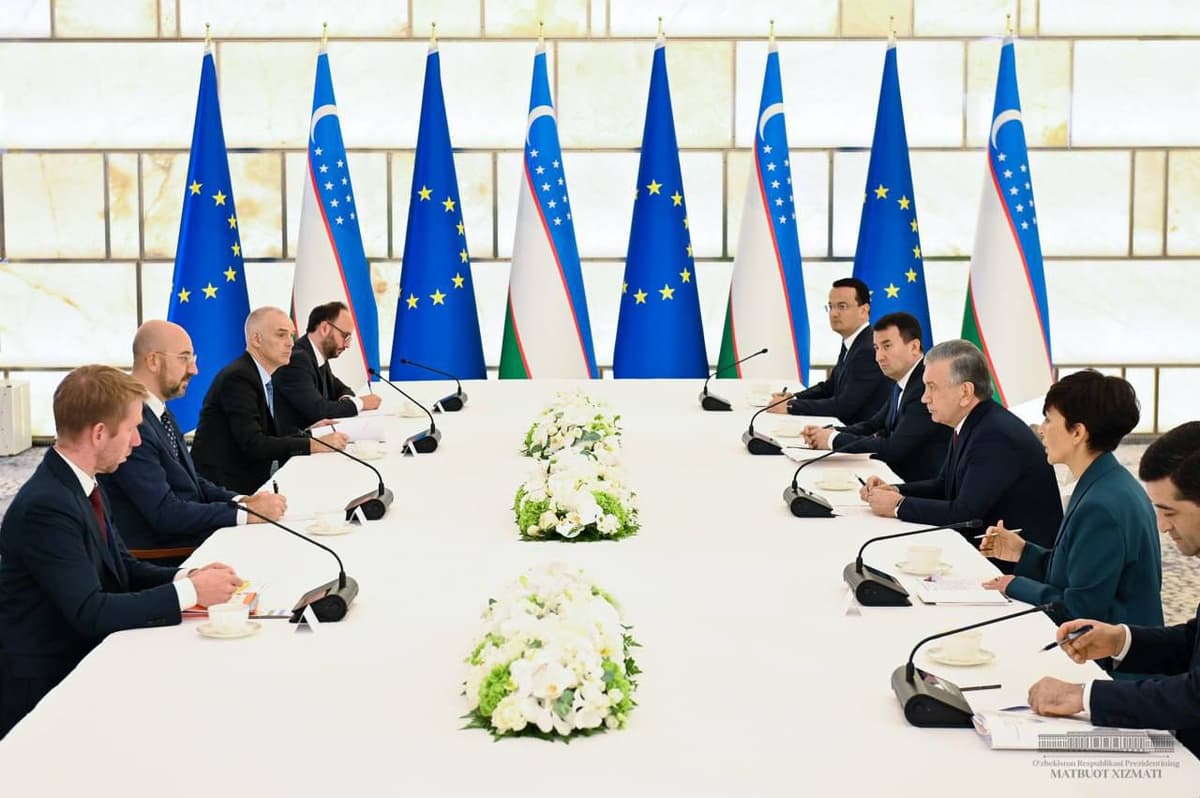 Shavkat Mirziyoyev Yevrokengash rahbari bilan hamkorlikni rivojlantirish masalasini muhokama qildi