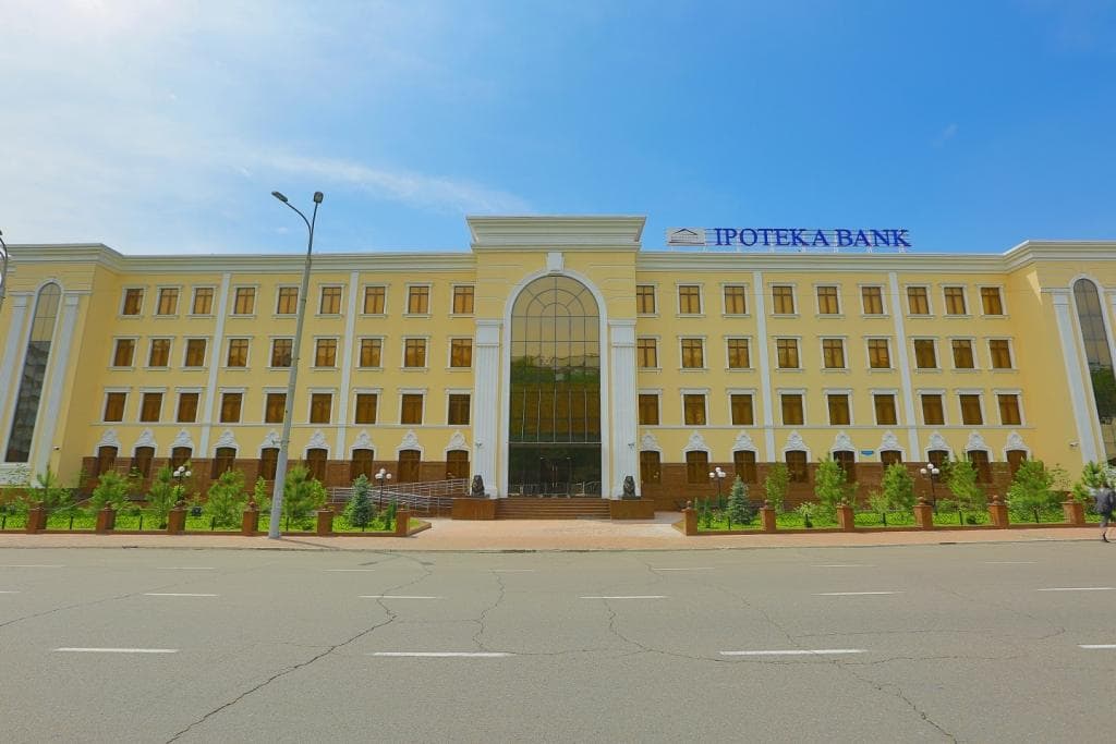 OTP bank Ipotekabankni sotib oldi