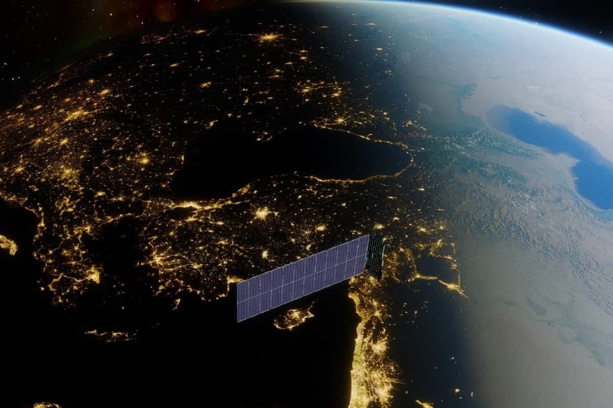 Ilon Mask: 100 ga yaqin Starlink sun’iy yo‘ldoshlari Eronni Internet bilan ta’minlayapti