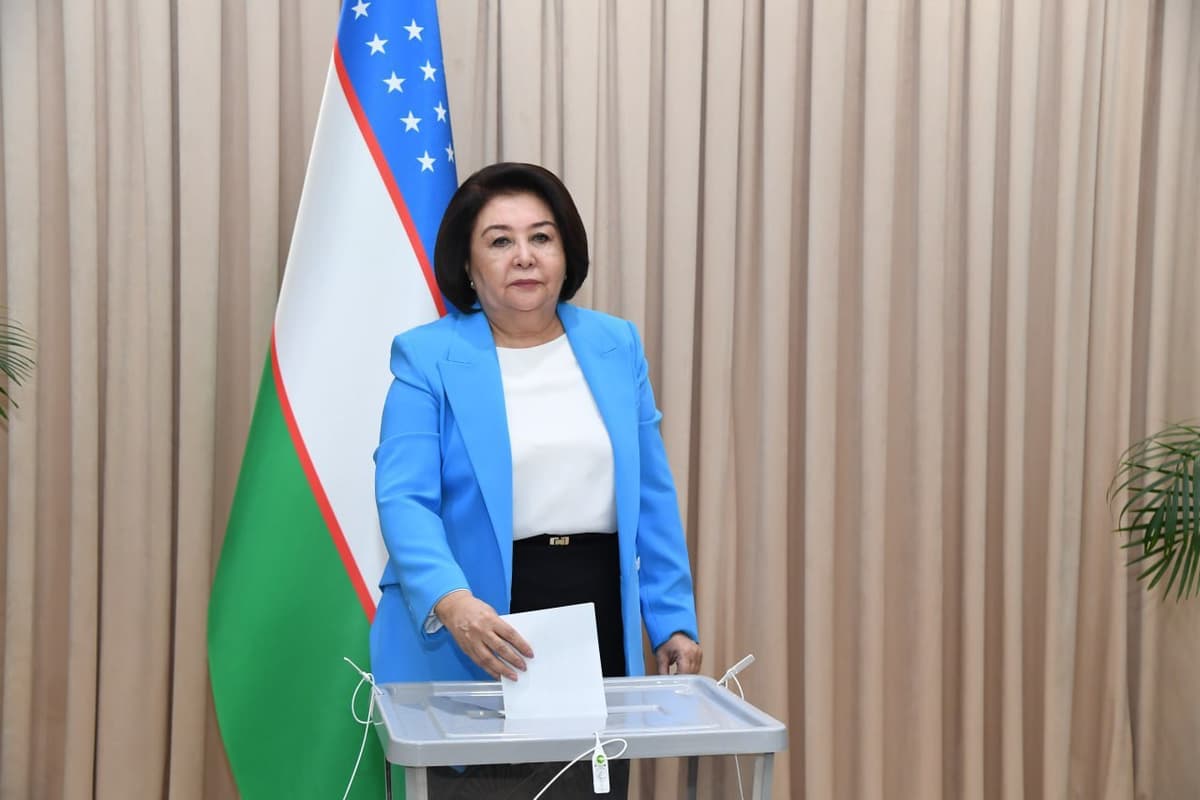 Три кандидата в президенты Узбекистана проголосовали на выборах