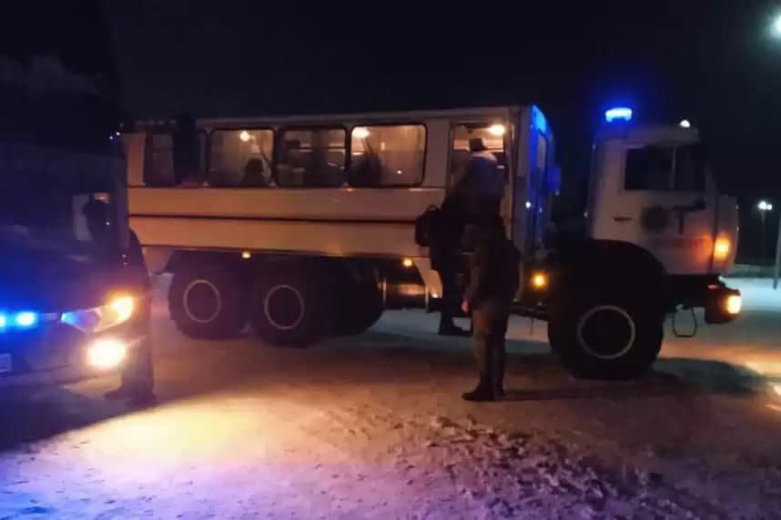 Qozog‘istonda buzilib qolgan avtobusdagi 34 nafar o‘zbekistonlikka yordam berildi