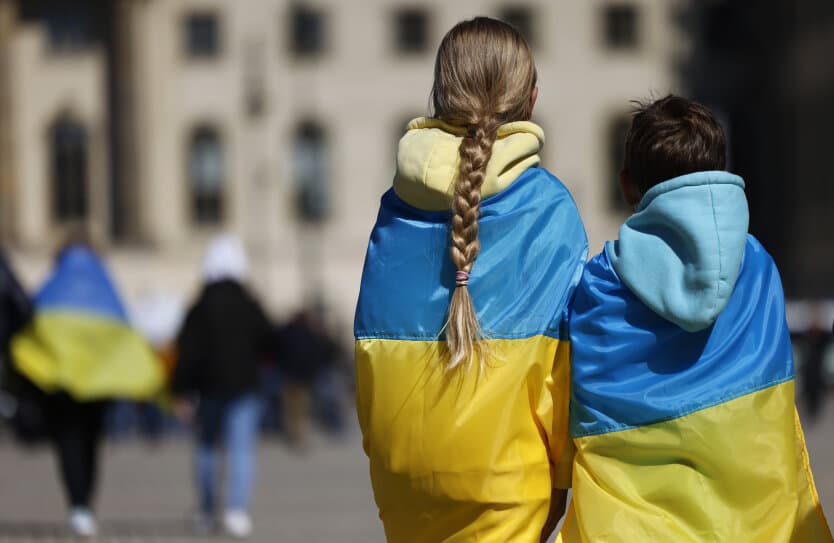 Kiyev Belarus Qizil Xoch tashkilotini Ukrainadan bolalarni noqonuniy olib chiqishda aybladi