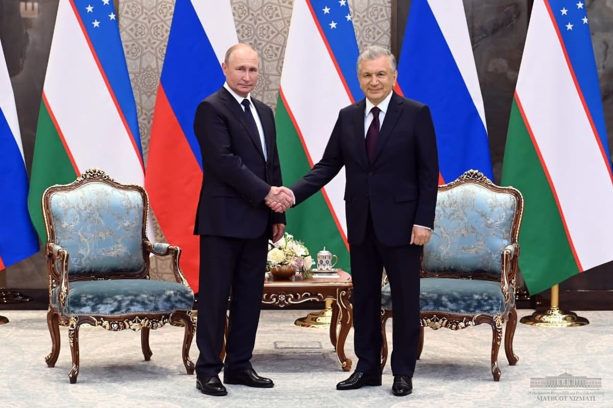 Мирзиёев и Путин обсудили вопросы расширения сотрудничества в нефтегазовой сфере