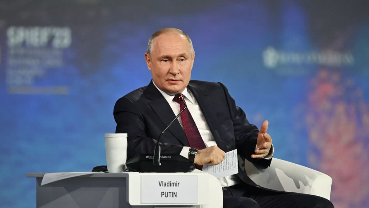 Putin birinchi taktik yadroviy zaryadlar Belarusga yetkazilganini aytdi 