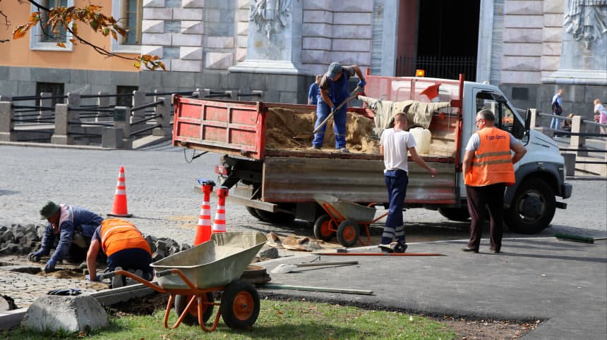 Uzbekistan and Russia agree on social guarantees for labor migrants