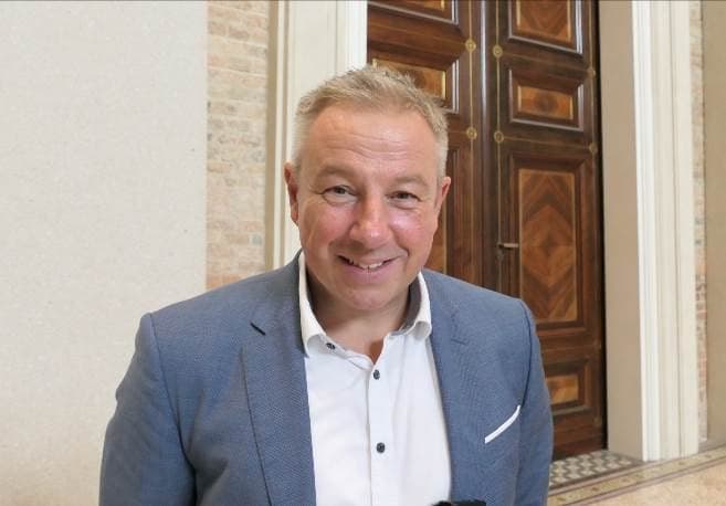 Berlinda «Özbekiston – Aleksandr Makedonskiydan Kuşon imperiyasigaça» körgazmasi taşkil etiladi