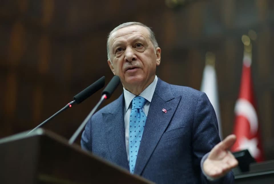 Erdo‘g‘an Turkiyadagi zilzilalardan so‘ng marodyorlarni jazolashga va’da berdi