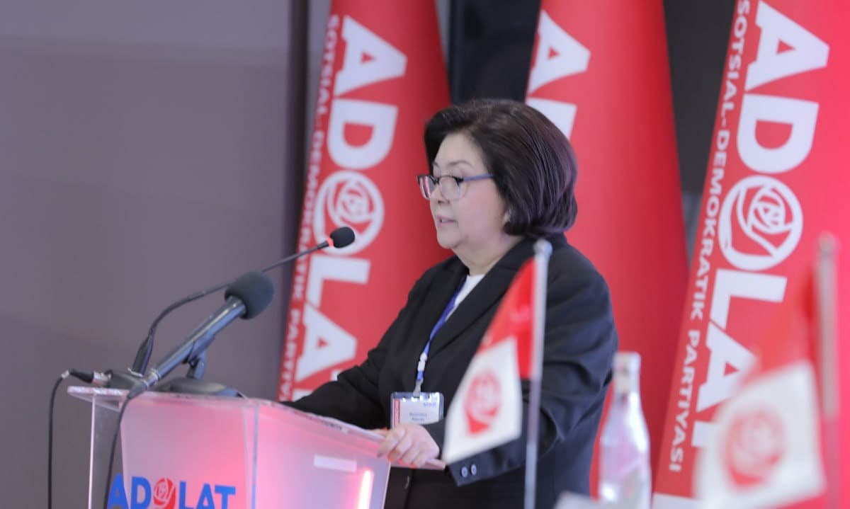 Robakhon Mahmudova confirmed as a candidate for presidency of Uzbekistan from “Adolat” SDP